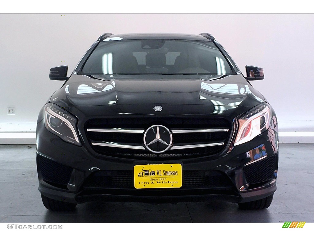 2016 GLA 250 - Night Black / Brown photo #2