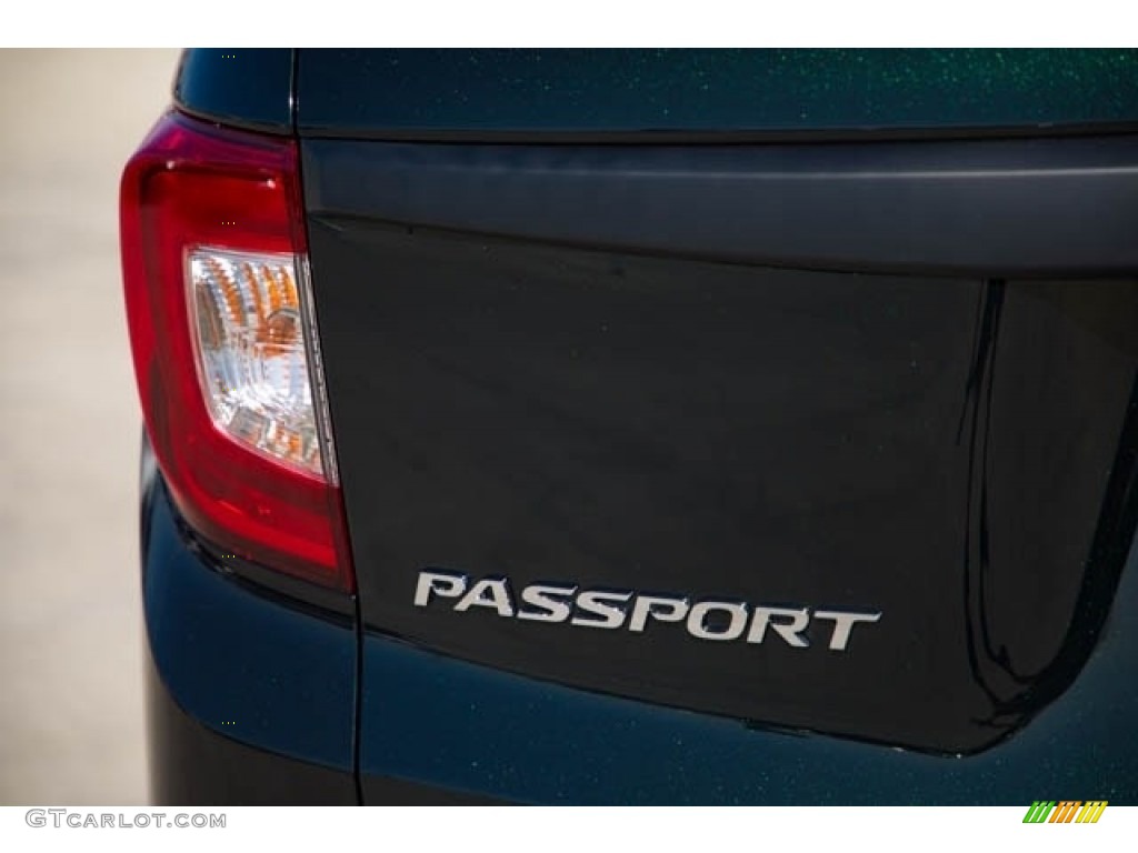 2020 Passport EX-L - Black Forest Pearl / Gray photo #6