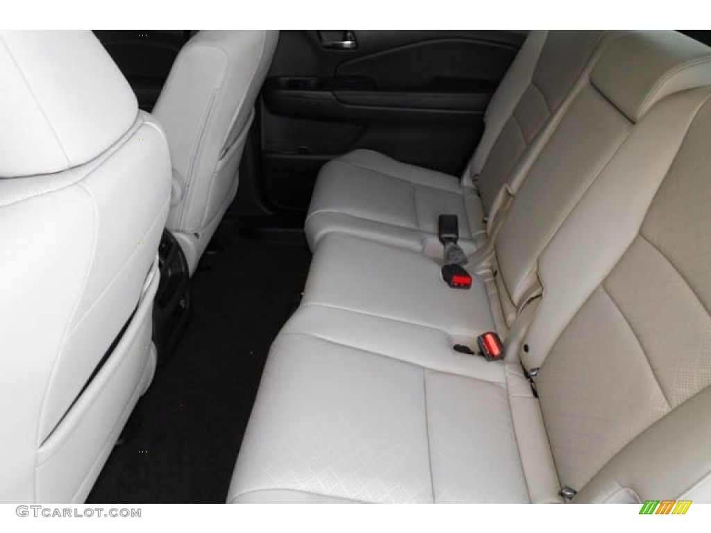 2020 Passport EX-L - Black Forest Pearl / Gray photo #16