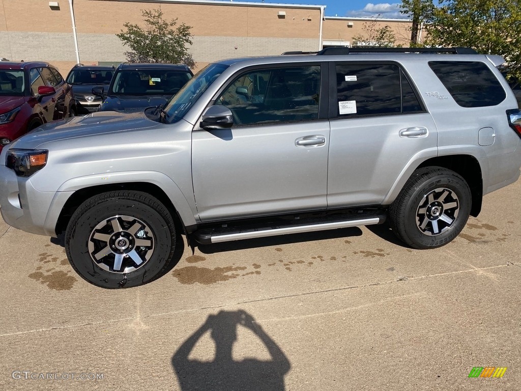 2020 4Runner TRD Off-Road Premium 4x4 - Classic Silver Metallic / Black photo #1