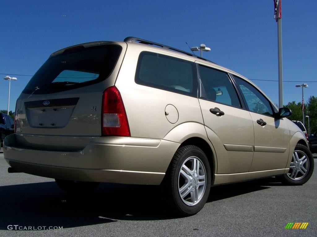 2001 Focus SE Wagon - Jackpot Gold Metallic / Medium Graphite Grey photo #6