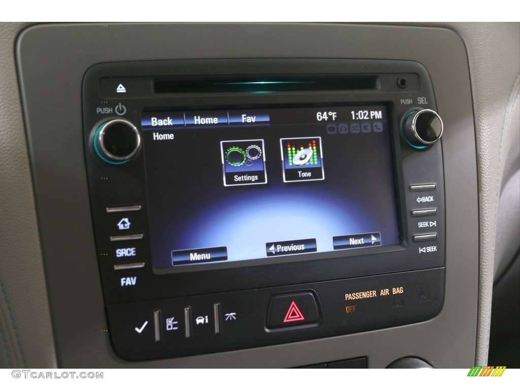 2013 Chevrolet Traverse LS Controls Photo #139622559