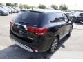 2019 Labrador Black Metallic Mitsubishi Outlander SE  photo #5