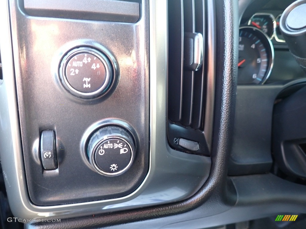 2016 Chevrolet Silverado 1500 LT Crew Cab 4x4 Controls Photo #139624876