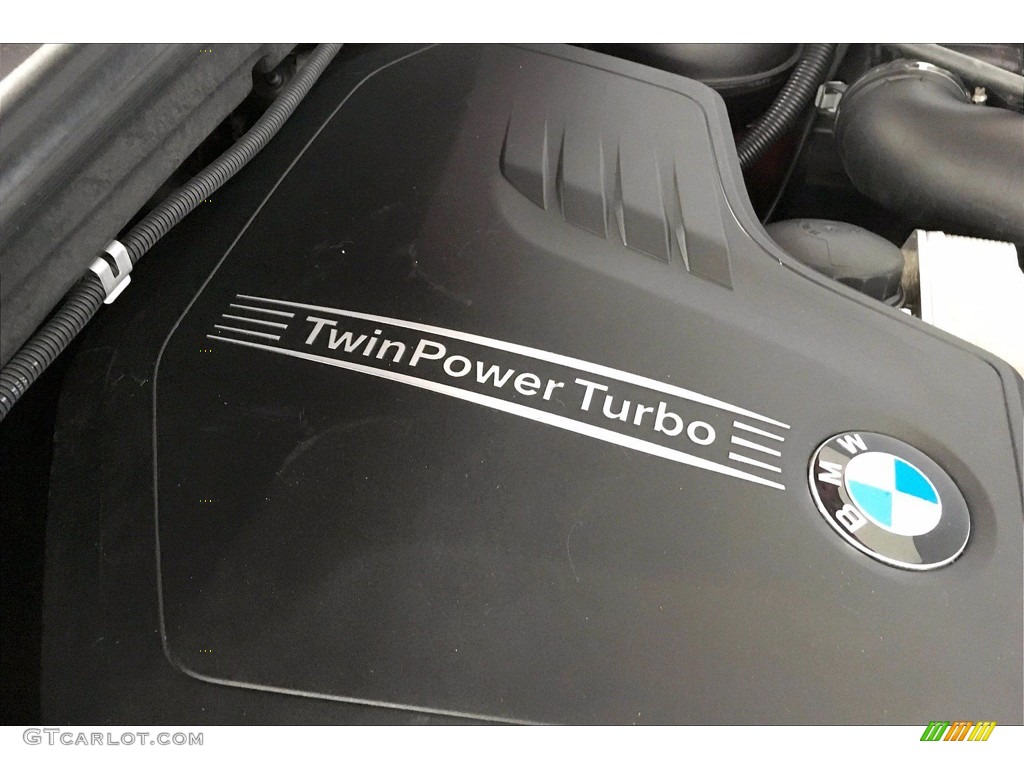 2017 BMW X3 sDrive28i Marks and Logos Photos