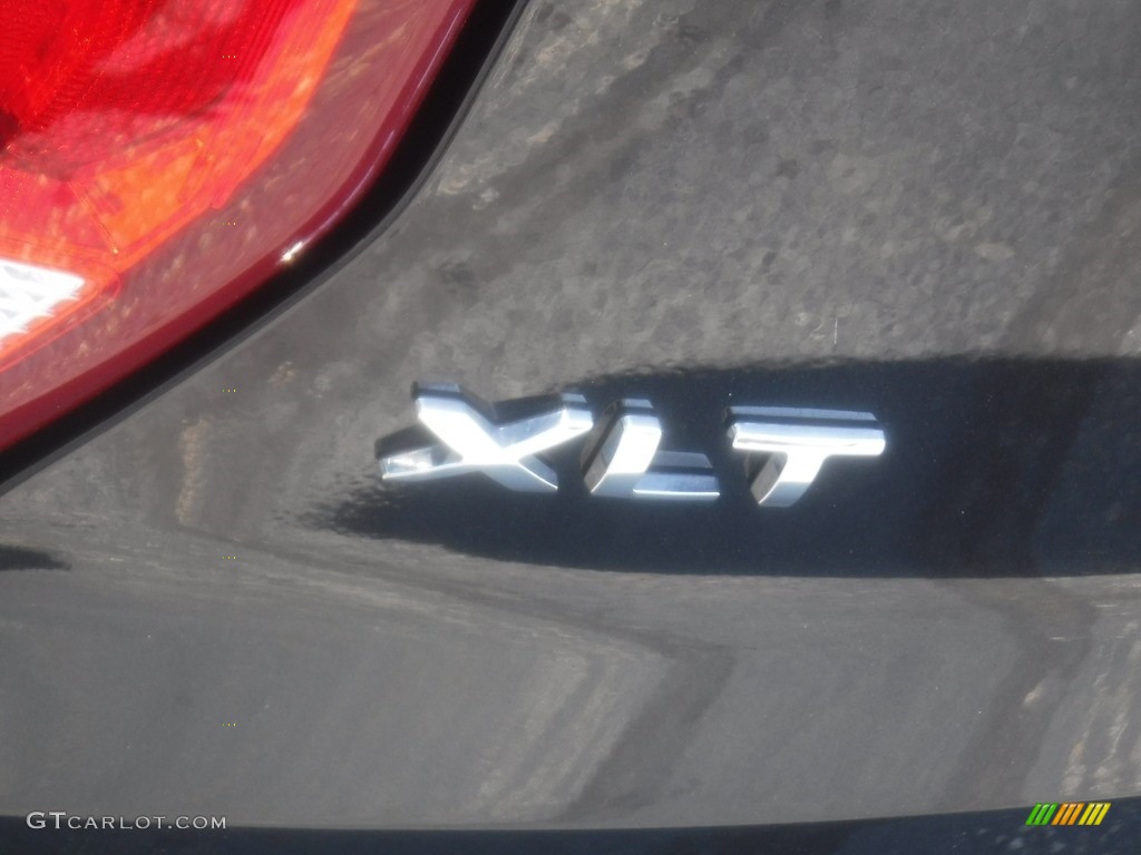 2019 Explorer XLT 4WD - Agate Black / Medium Black/Desert Copper photo #10