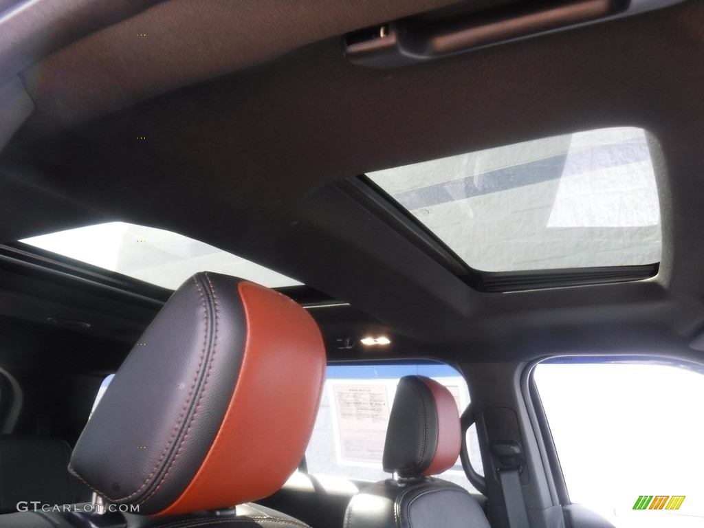 2019 Explorer XLT 4WD - Agate Black / Medium Black/Desert Copper photo #14