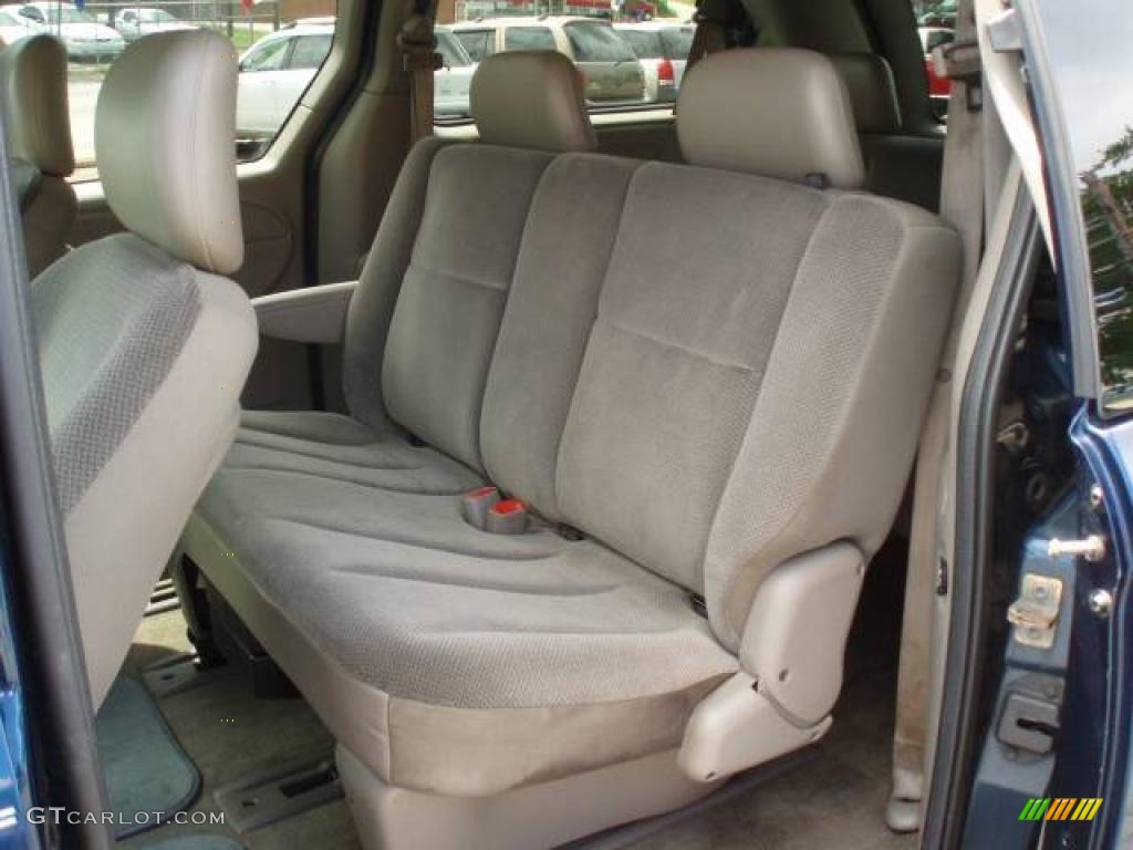 2003 Grand Caravan SE - Midnight Blue Pearl / Taupe photo #9