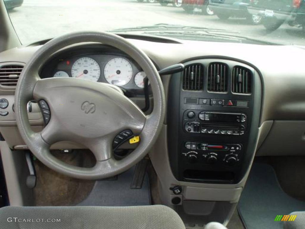 2003 Grand Caravan SE - Midnight Blue Pearl / Taupe photo #11