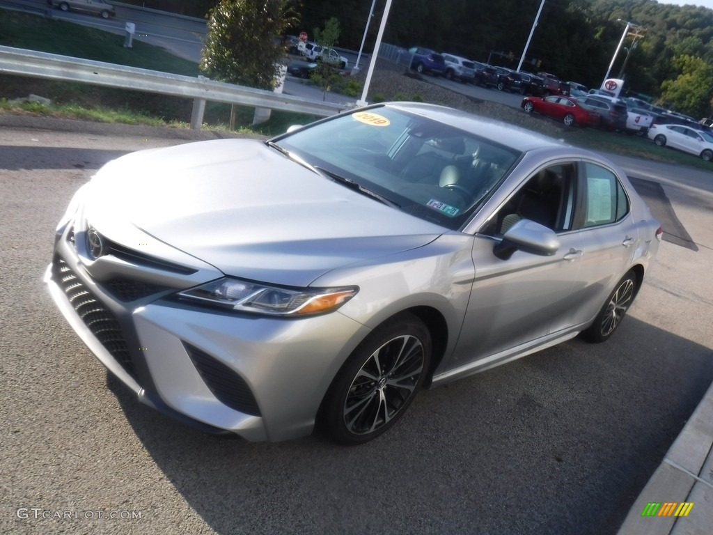 2019 Camry SE - Celestial Silver Metallic / Black photo #10