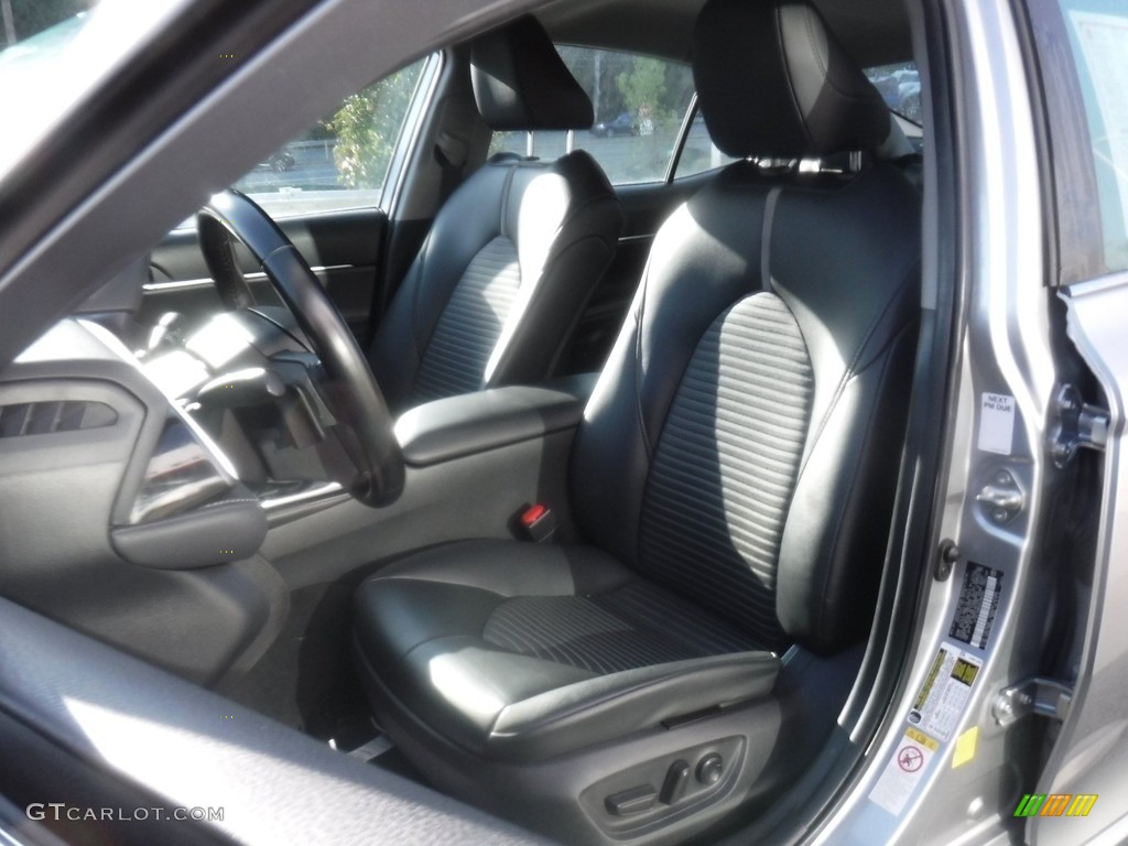2019 Camry SE - Celestial Silver Metallic / Black photo #19