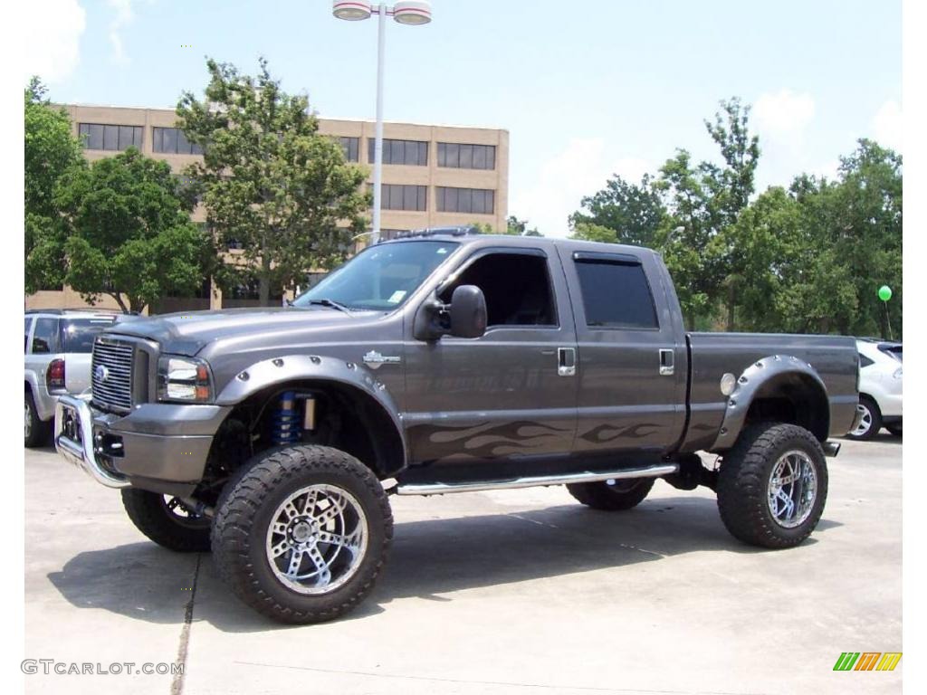 2006 F350 Super Duty XLT Crew Cab 4x4 - Dark Shadow Grey Metallic / Black photo #1