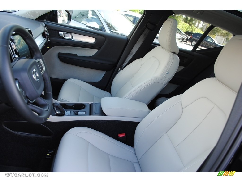 2020 XC40 T5 Momentum AWD - Black Stone / Blond/Charcoal photo #12