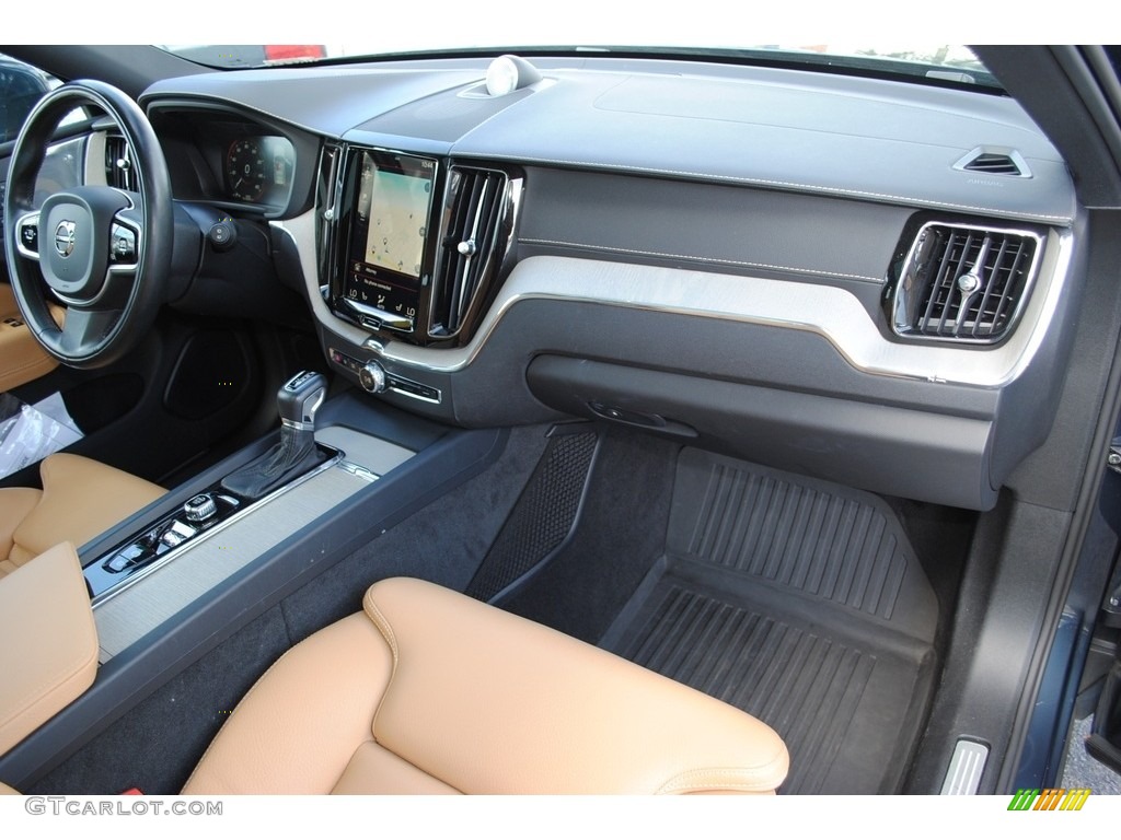 2018 XC60 T5 AWD Inscription - Denim Blue Metallic / Amber photo #18