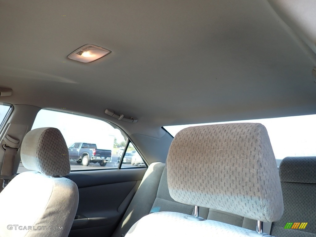 2004 Camry LE - Salsa Red Pearl / Stone photo #10