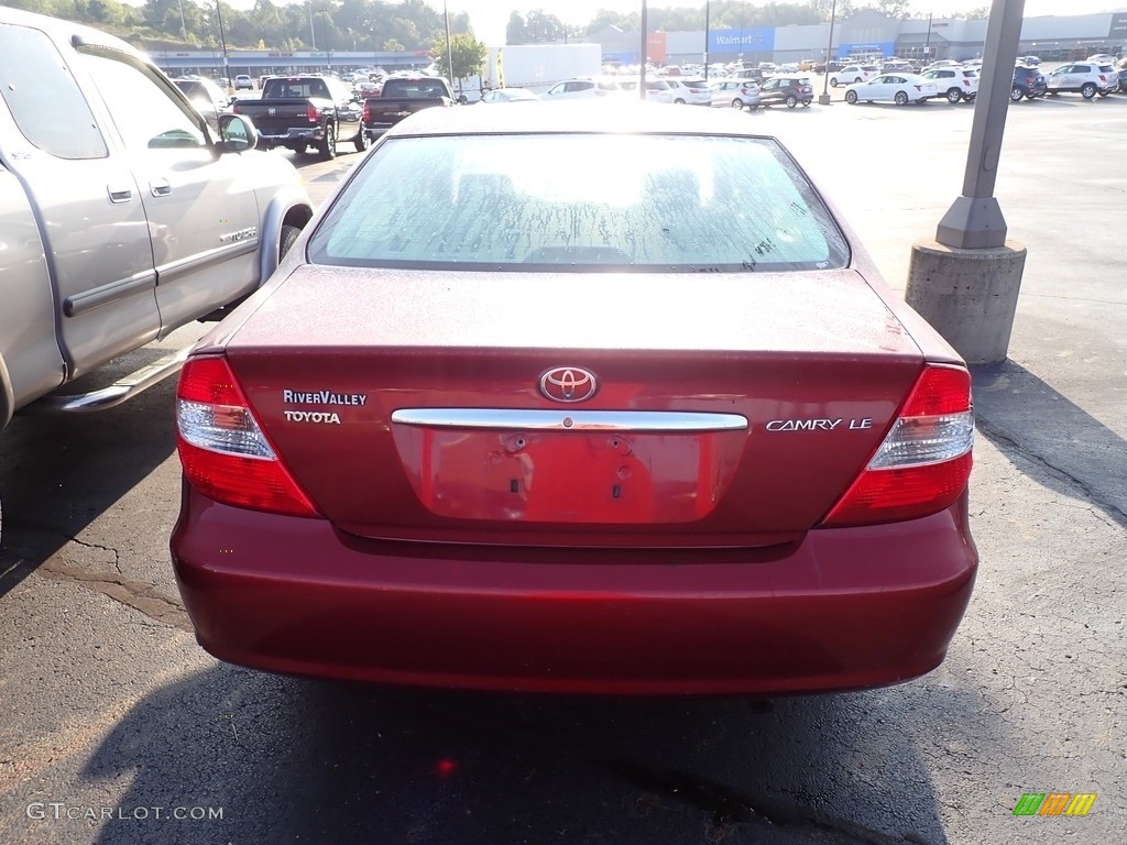 2004 Camry LE - Salsa Red Pearl / Stone photo #14