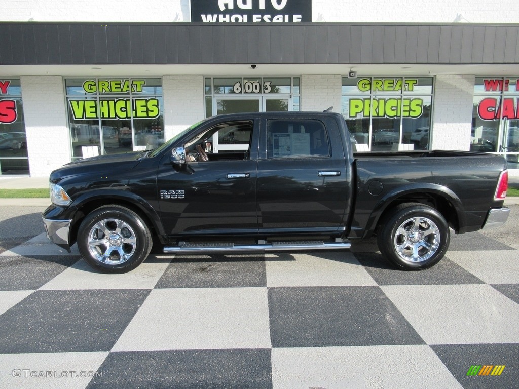 2016 1500 Laramie Crew Cab 4x4 - Brilliant Black Crystal Pearl / Canyon Brown/Light Frost Beige photo #1