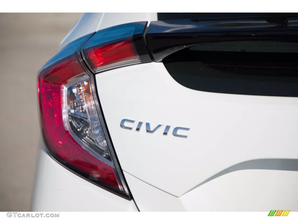 2019 Civic EX Hatchback - Taffeta White / Black photo #74