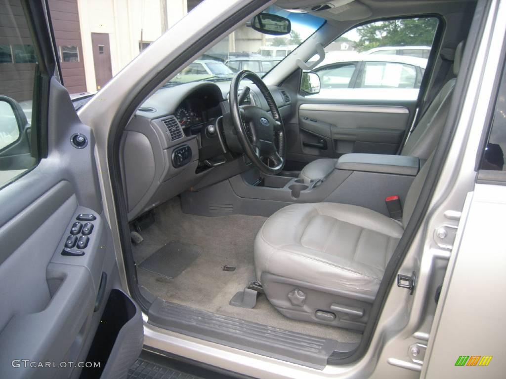 2004 Explorer XLT 4x4 - Silver Birch Metallic / Graphite photo #10