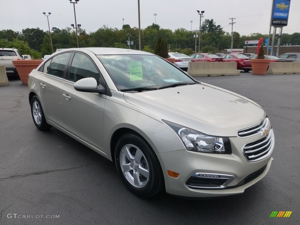 2016 Cruze Limited LT - Champagne Silver Metallic / Jet Black photo #11