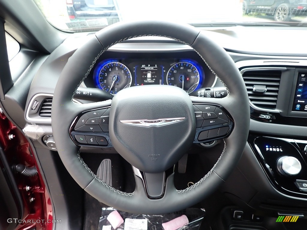 2020 Chrysler Pacifica Touring L Black Steering Wheel Photo #139654990