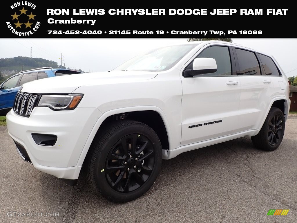 2020 Grand Cherokee Altitude 4x4 - Bright White / Black photo #1