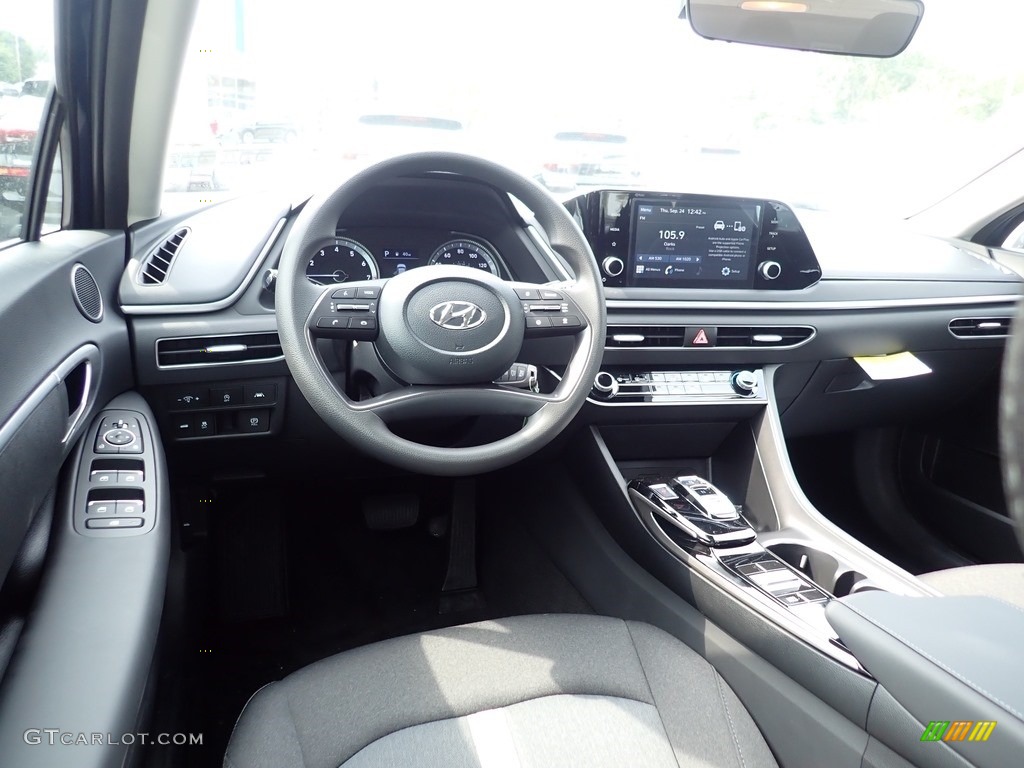 Black Interior 2021 Hyundai Sonata SE Photo #139655932