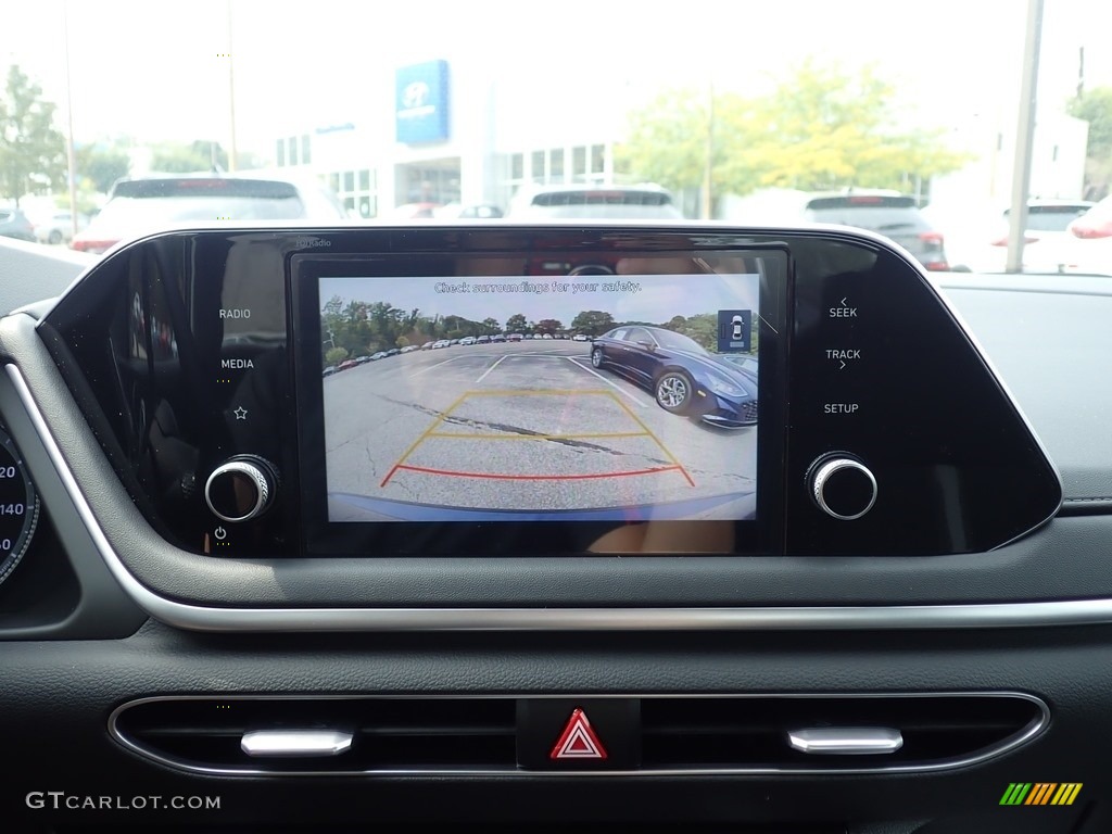 2021 Hyundai Sonata SE Controls Photo #139656052