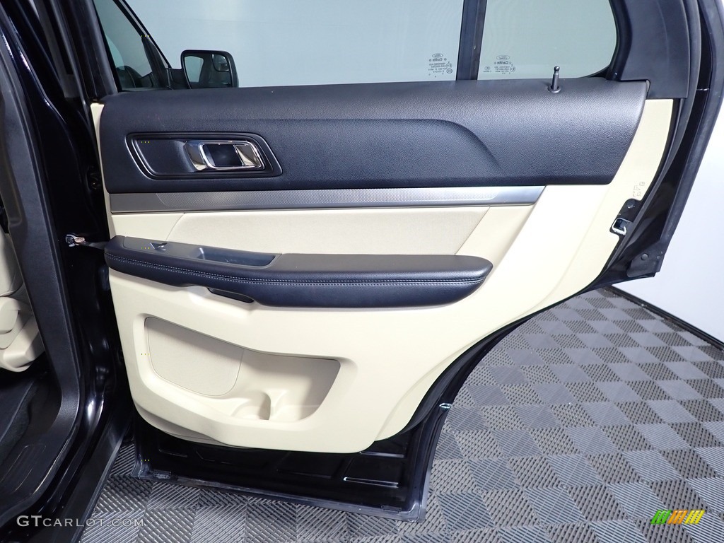 2017 Explorer 4WD - Shadow Black / Ebony Black photo #23