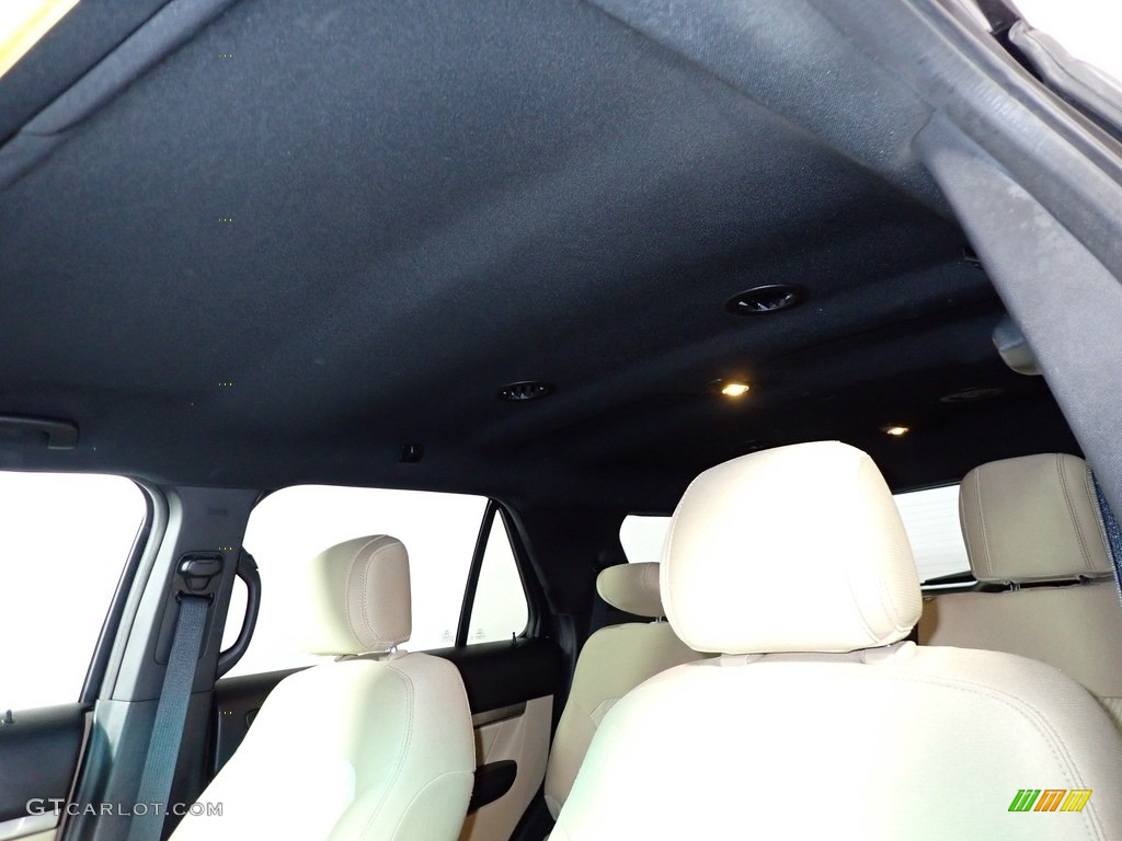 2017 Explorer 4WD - Shadow Black / Ebony Black photo #32