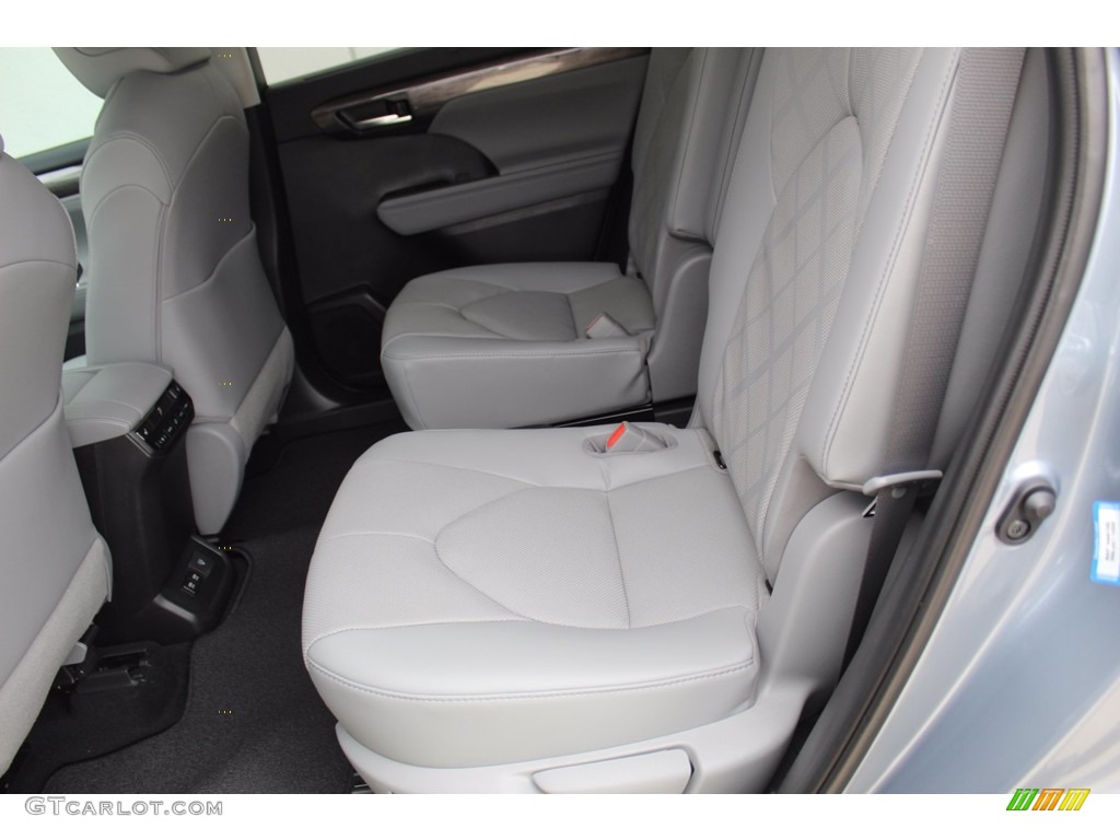 Gray Interior 2020 Toyota Highlander Platinum Photo #139658236