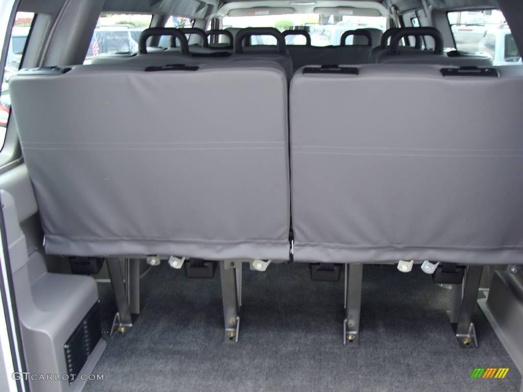2009 E Series Van E350 Super Duty XL Passenger - Oxford White / Medium Flint photo #24