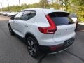 Crystal White Metallic - XC40 T5 Momentum AWD Photo No. 4