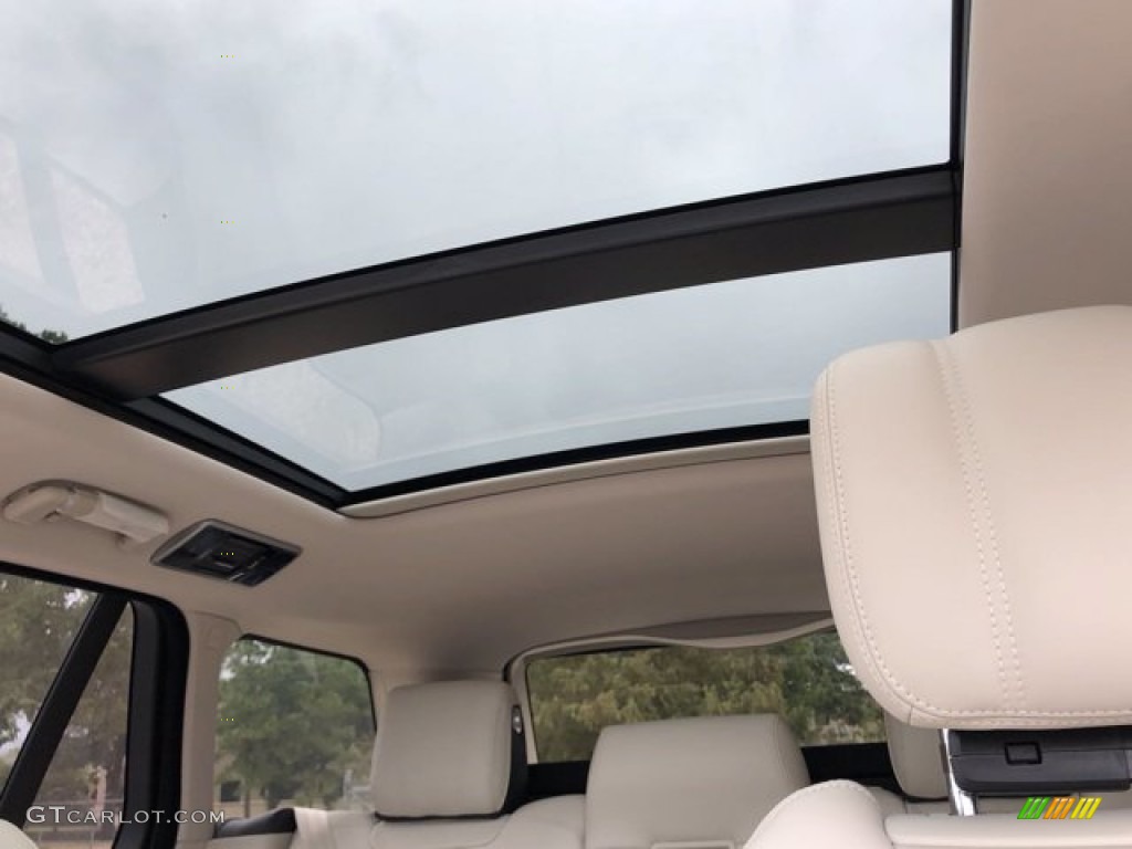 2020 Land Rover Range Rover HSE Sunroof Photos