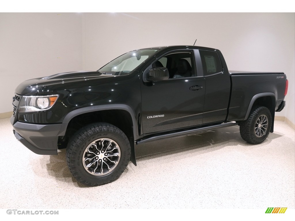 2017 Chevrolet Colorado ZR2 Extended Cab 4x4 Exterior Photos