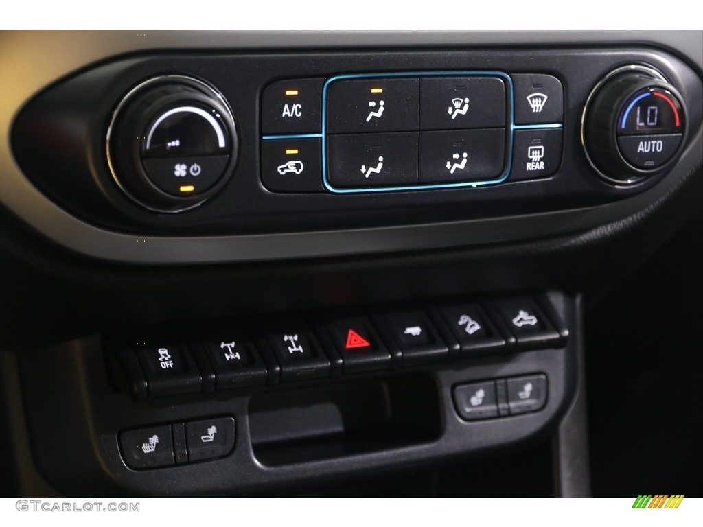 2017 Chevrolet Colorado ZR2 Extended Cab 4x4 Controls Photos