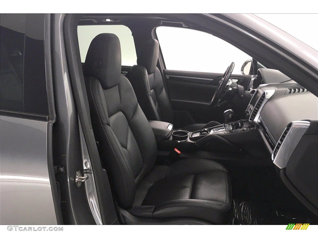 Black Interior 2016 Porsche Cayenne S Photo #139663669