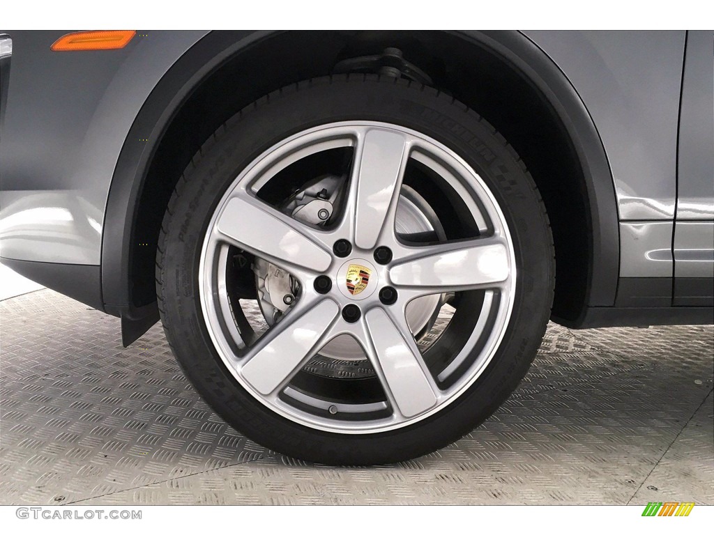 2016 Porsche Cayenne S Wheel Photos