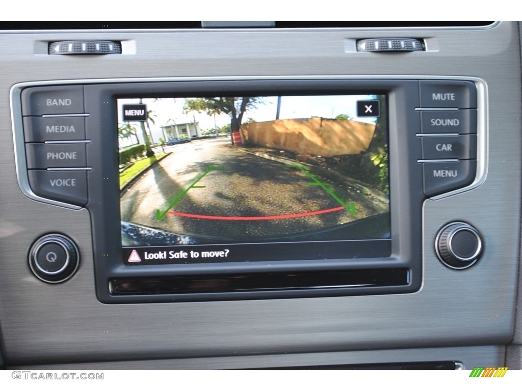 2017 Volkswagen Golf 4 Door 1.8T Wolfsburg Controls Photo #139663828