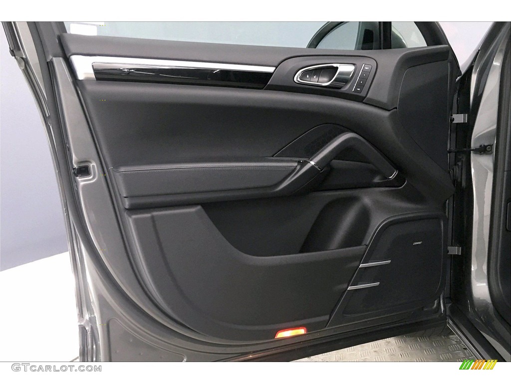 2016 Porsche Cayenne S Black Door Panel Photo #139664128
