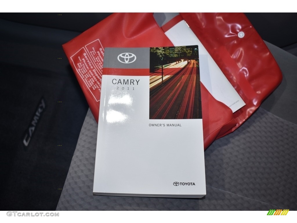 2011 Camry LE - Black / Ash photo #14