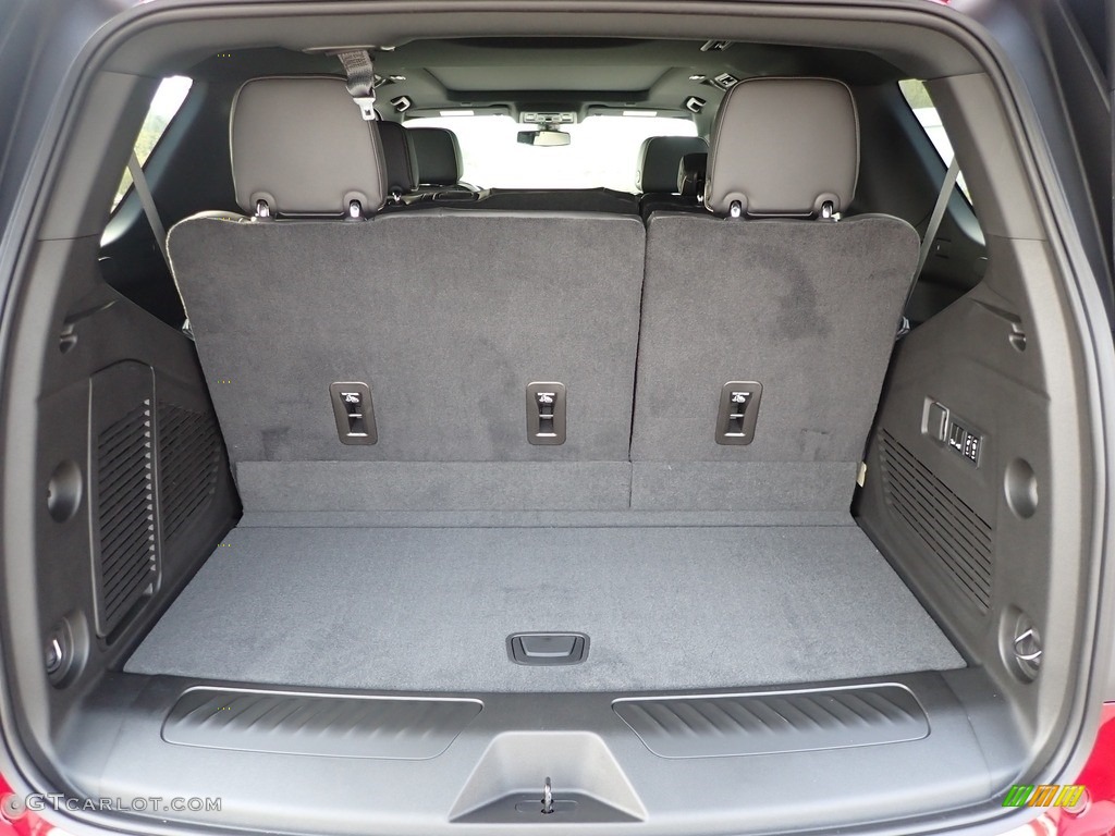 2021 GMC Yukon SLT 4WD Trunk Photo #139666042
