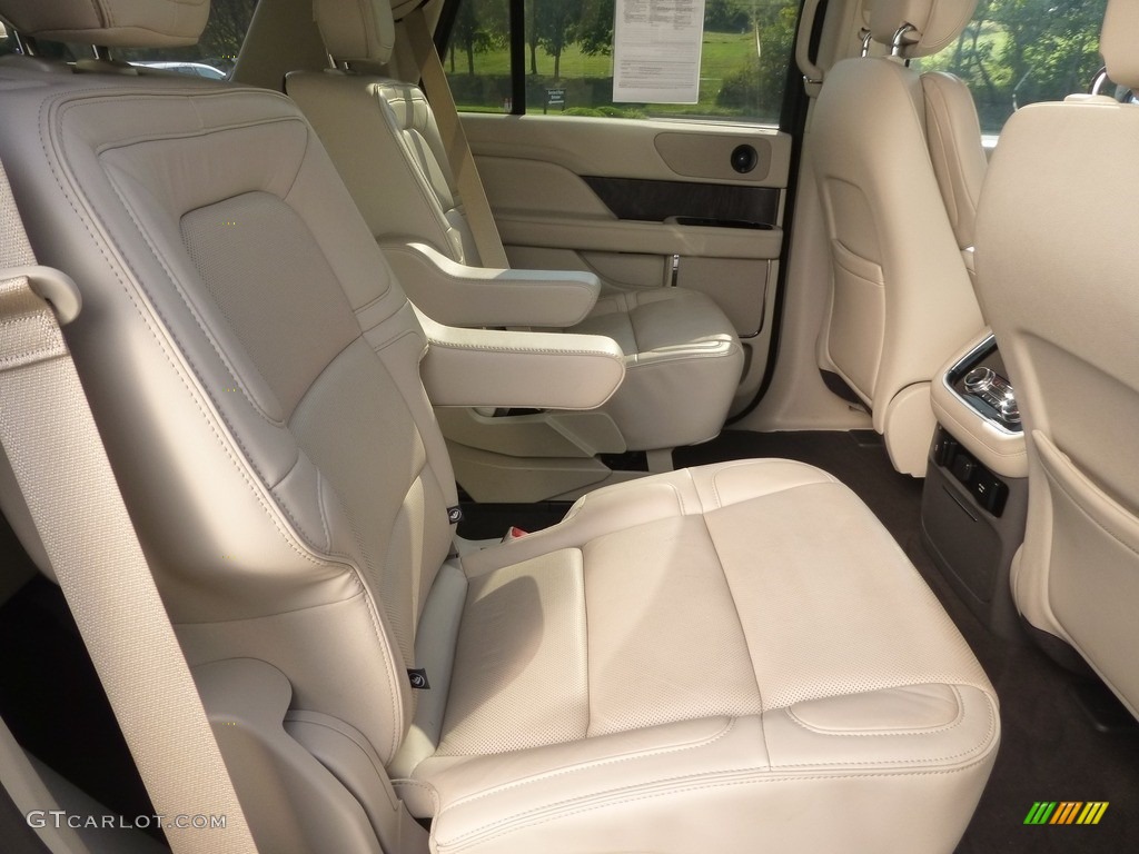 Cappuccino Interior 2019 Lincoln Navigator Select 4x4 Photo #139666882