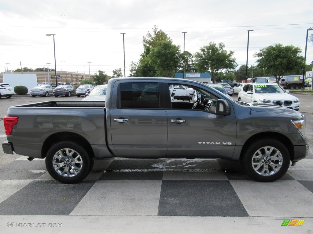 2020 Nissan Titan SV Crew Cab 4x4 Exterior Photos