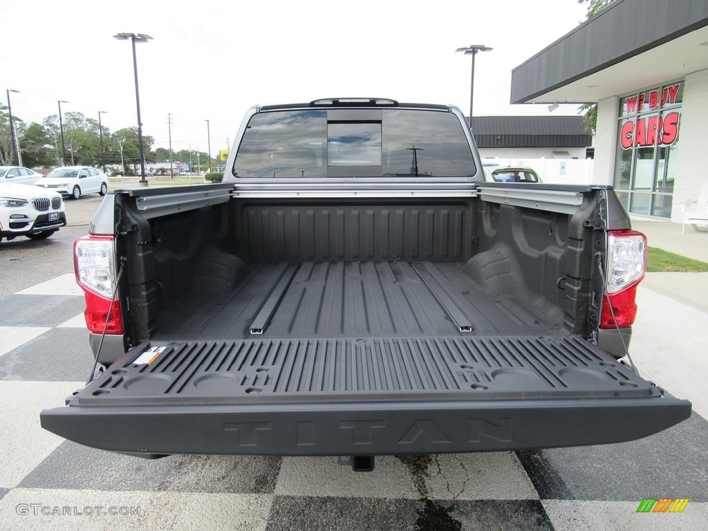 2020 Nissan Titan SV Crew Cab 4x4 Trunk Photos