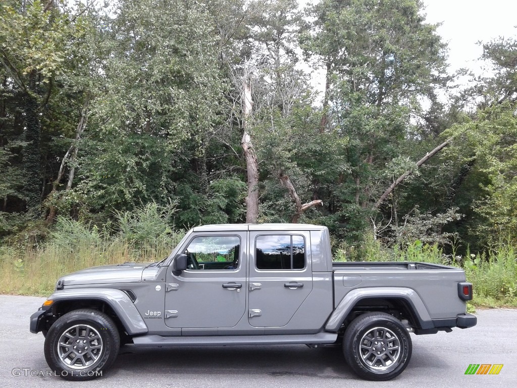 2021 Gladiator Overland 4x4 - Sting-Gray / Black photo #1