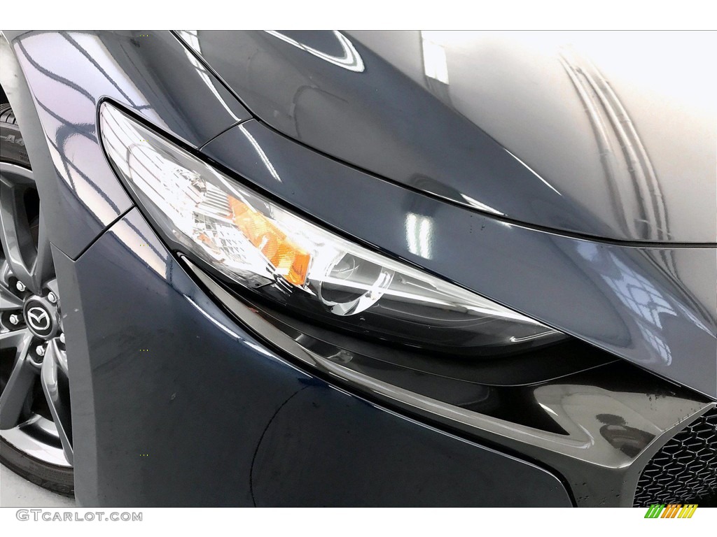 2019 MAZDA3 Hatchback Preferred - Deep Crystal Blue Mica / White photo #31
