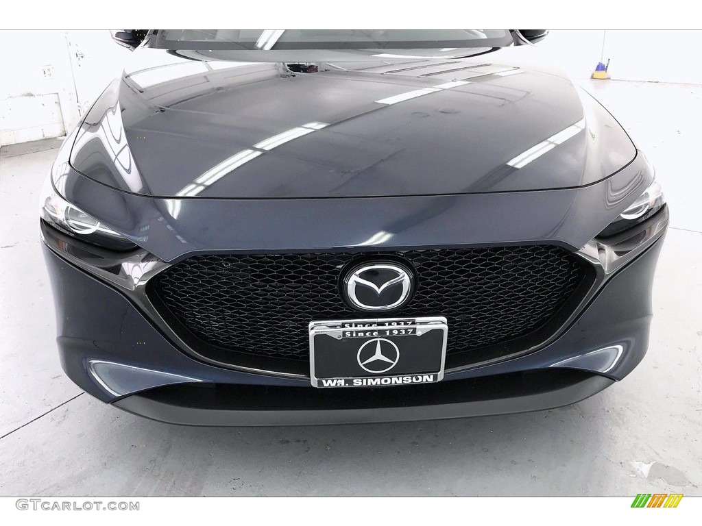 2019 MAZDA3 Hatchback Preferred - Deep Crystal Blue Mica / White photo #32