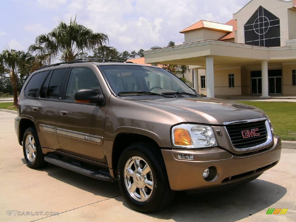 Sandalwood Metallic GMC Envoy