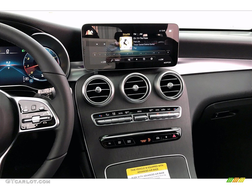 2020 GLC 300 - Graphite Grey Metallic / Magma Grey photo #6